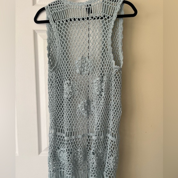 Bohemian crochet vest in light blue - Picture 2 of 3